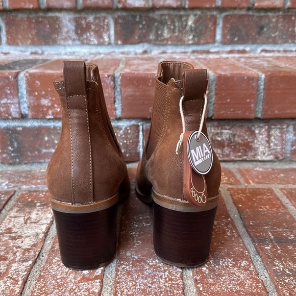 Mia Emersyn Pull On Brown Ankle Bootie Women's Size 8.5 - Picture 4 of 6